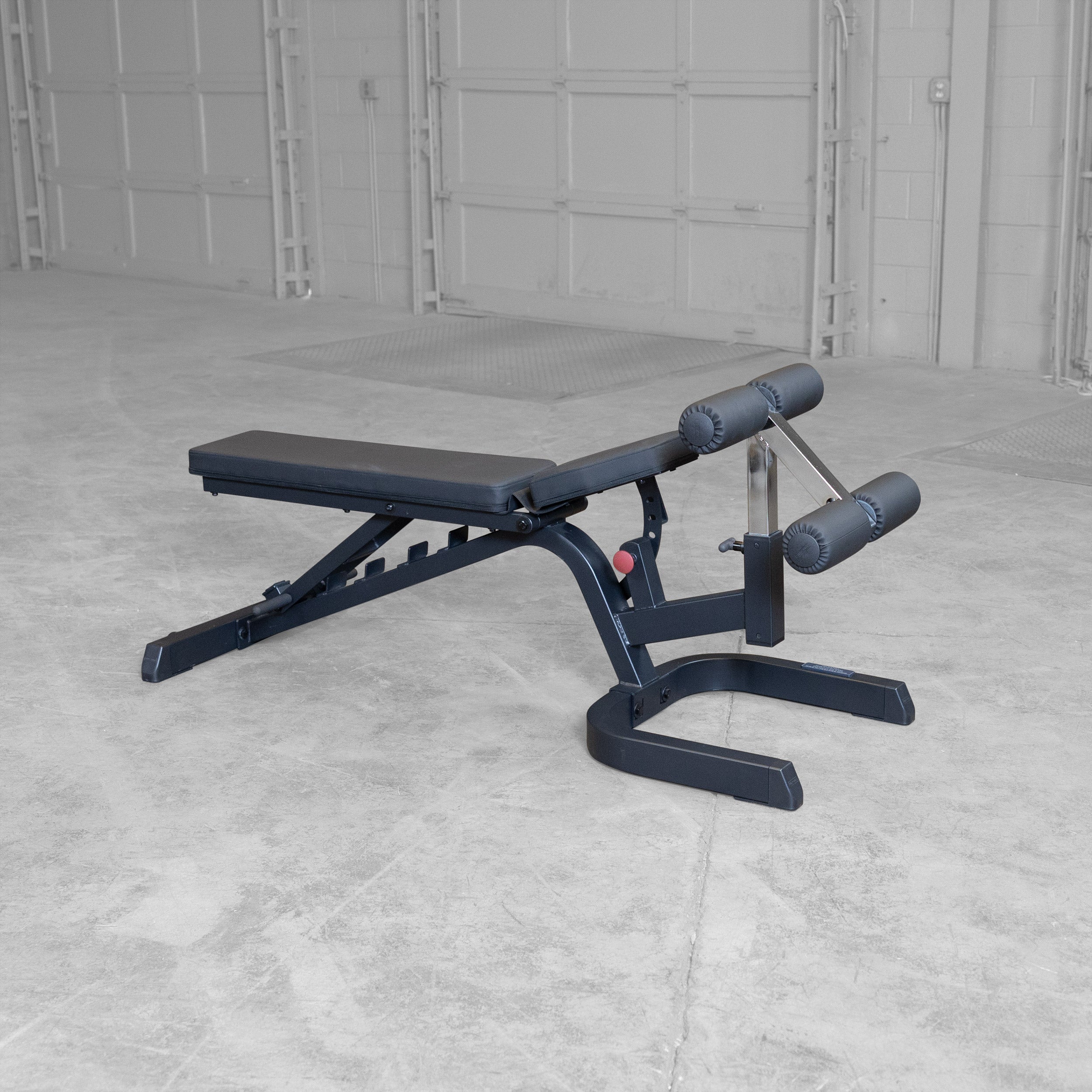Body-Solid GFID71B Heavy Duty Flat Incline Decline Bench shown with the back pad adjusted to a low incline position and the seat pad angled for stable lifting posture